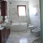 Bed & Breakfast Dosso Quarel 4*